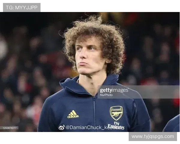 足球明星帅哥早期视频回顾展现他们青春风采与激情瞬间